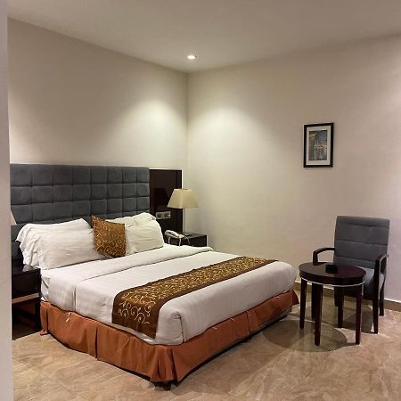 Central Boutique Hotel Moradabad Exterior foto